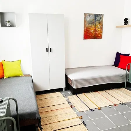 Arkadia Vendeghaz 3* Lábatlan